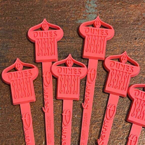 Vintage Collection of 97 Swizzle Sticks Drinks Mixer Airlines Hotels Bars - Picture 10 of 11